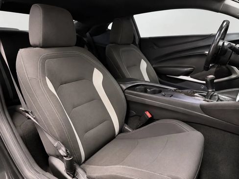 Used 2020 Chevrolet Camaro SS RWD image 23