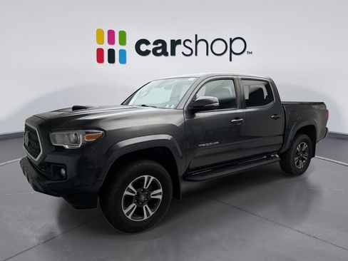Used 2019 Toyota Tacoma TRD Sport AWD/4WD image 1