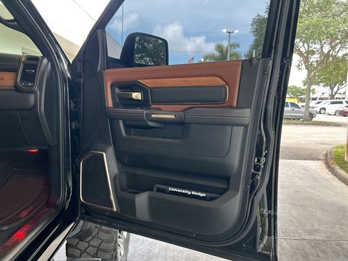 Used 2023 RAM 2500 Limited AWD/4WD image 31