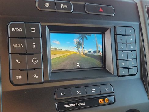 Used 2022 Ford F350 XL w/ Power Equipment Group image 30