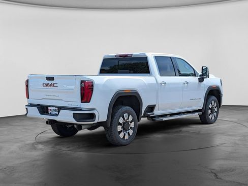 New 2026 GMC Sierra 3500 Denali w/ Denali Reserve Package AWD/4WD image 11
