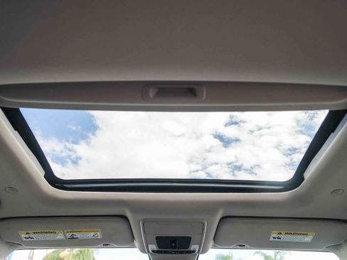 Used 2025 Honda CR-V EX image 19