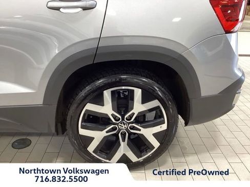 Used 2023 Volkswagen Taos SEL AWD/4WD image 4
