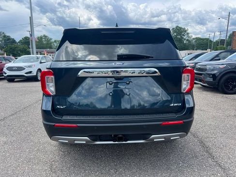 Certified 2023 Ford Explorer XLT w/ Equipment Group 202A AWD/4WD image 5