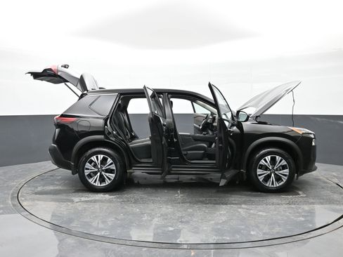 Used 2023 Nissan Rogue SV image 47