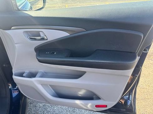 Used 2020 Honda Pilot EX image 14