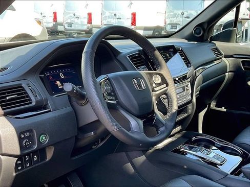 Used 2023 Honda Passport Elite image 19