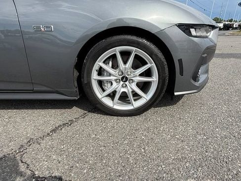 Used 2025 Ford Mustang GT Premium RWD image 8