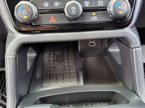 Used 2025 Ford Ranger Raptor AWD/4WD image 13