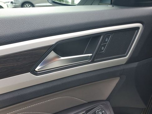 Used 2023 Volkswagen Atlas SE FWD image 22