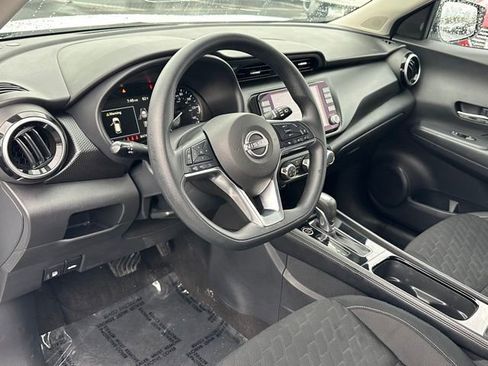 Used 2024 Nissan Kicks SV image 33