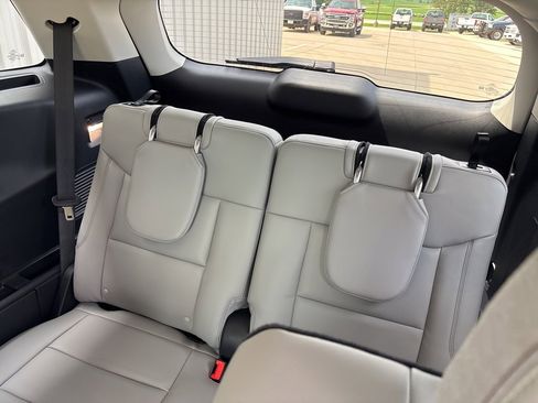 New 2025 Ford Explorer Active w/ Active Comfort Package image 30