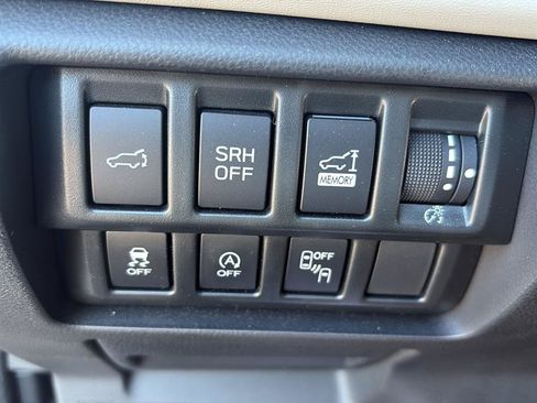 Used 2024 Subaru Forester Limited w/ Convenience Package AWD/4WD image 13