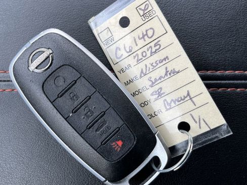 Used 2025 Nissan Sentra SR image 23