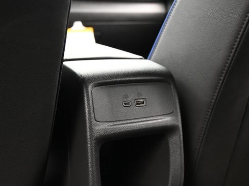 Used 2025 Buick Envista Sport Touring w/ Convenience II Package image 32