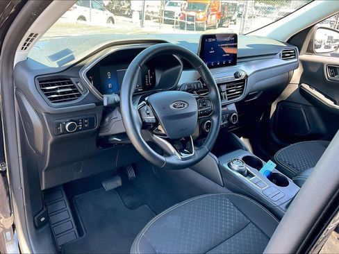Certified 2024 Ford Escape Active AWD/4WD image 13
