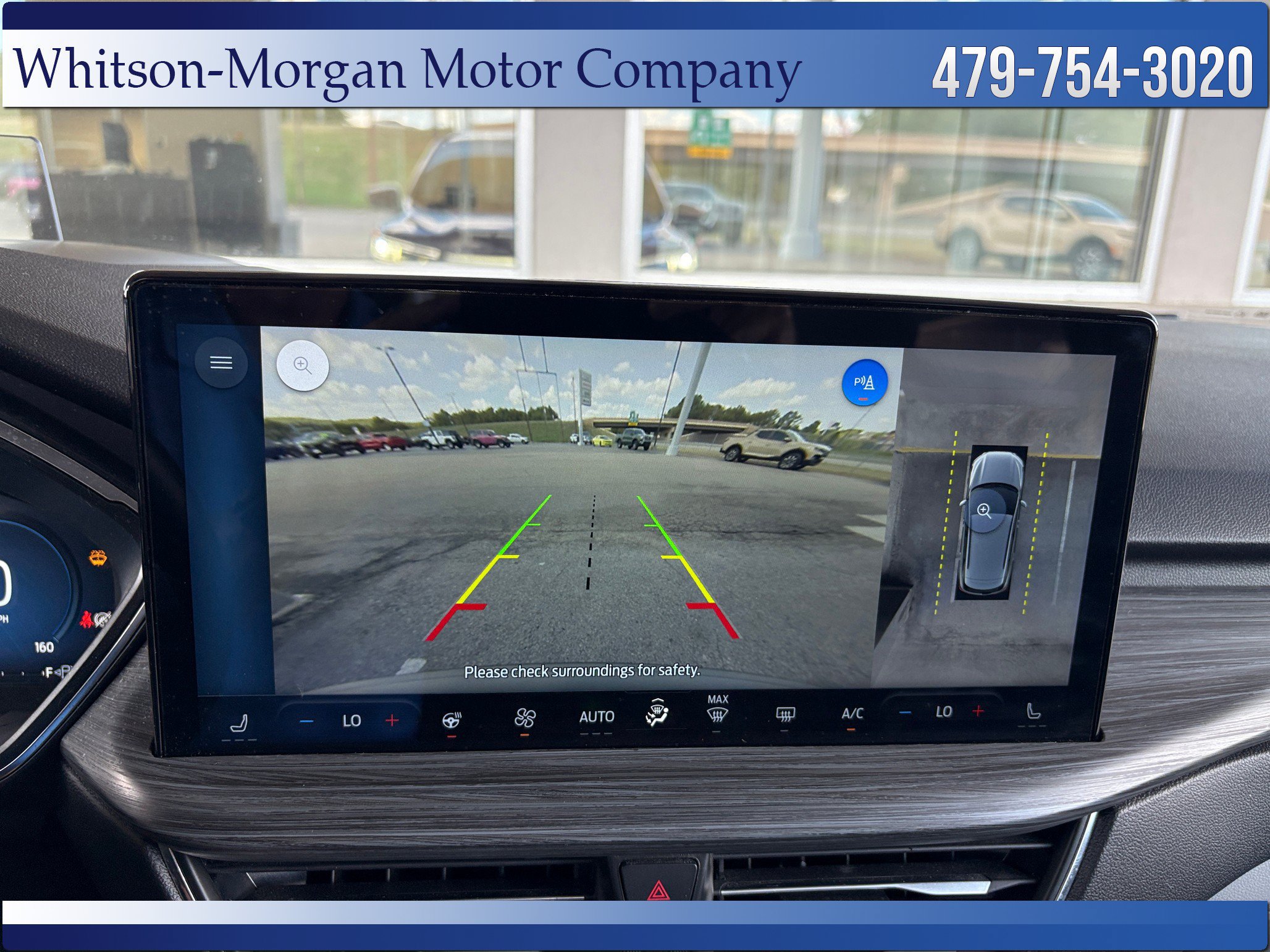 Used 2025 Ford Escape Platinum w/ Premium Technology Package AWD/4WD image 28