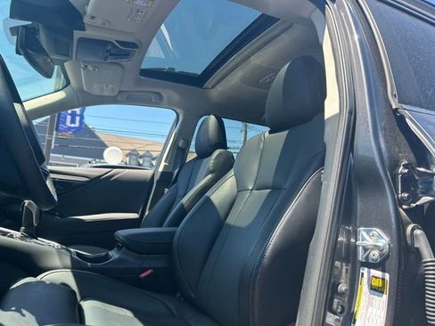 Used 2025 Subaru Outback Limited AWD/4WD image 13