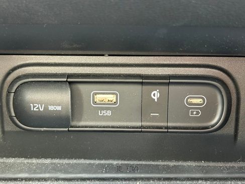Certified 2025 Kia Sportage EX image 18