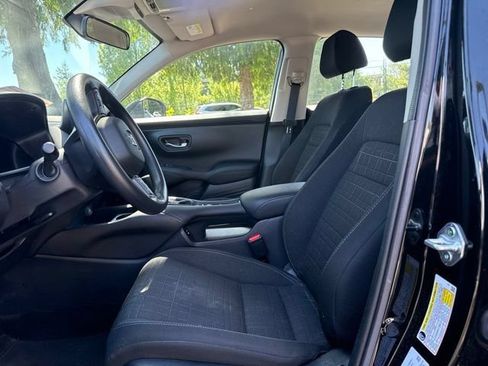Used 2024 Honda HR-V LX image 5