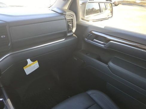 Used 2024 Chevrolet Silverado 1500 LT Trail Boss w/ LT Trail Boss Premium Package image 17