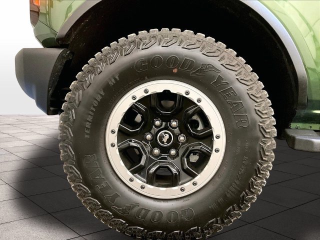 Used 2024 Ford Bronco Outer Banks w/ Sasquatch Package AWD/4WD image 8