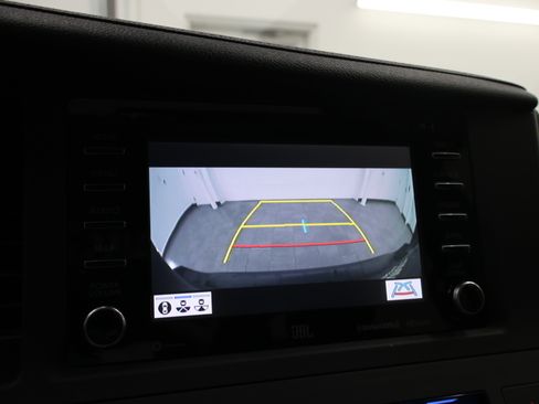 Used 2018 Toyota Sienna Limited Premium AWD/4WD image 19