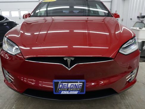 Used 2021 Tesla Model X Long Range AWD/4WD image 3