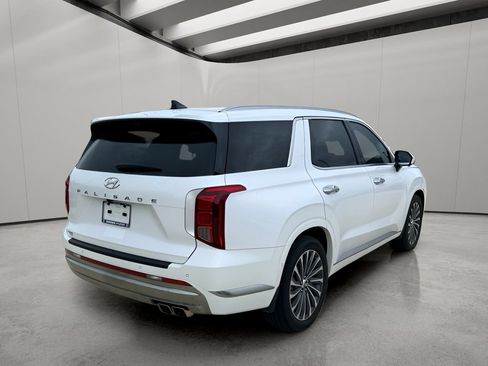 Used 2025 Hyundai Palisade Calligraphy FWD image 5