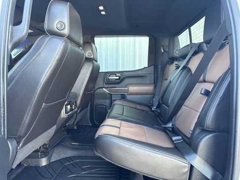 Used 2019 Chevrolet Silverado 1500 High Country w/ Technology Package image 43