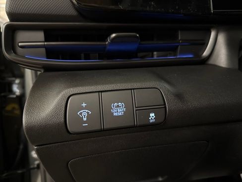 New 2026 Hyundai Elantra Sport FWD image 33