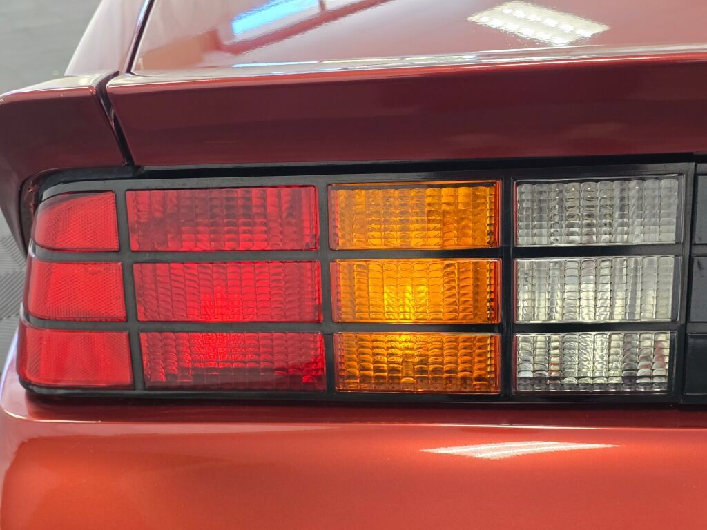 Used 1988 Chevrolet Camaro IROC-Z RWD image 33