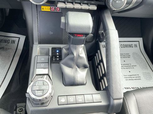 Used 2025 Toyota 4Runner TRD Off-Road Premium w/ Tow Technology Package AWD/4WD image 23