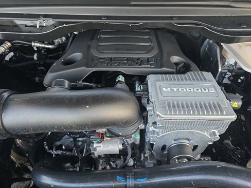 New 2026 RAM 1500 Laramie AWD/4WD image 26