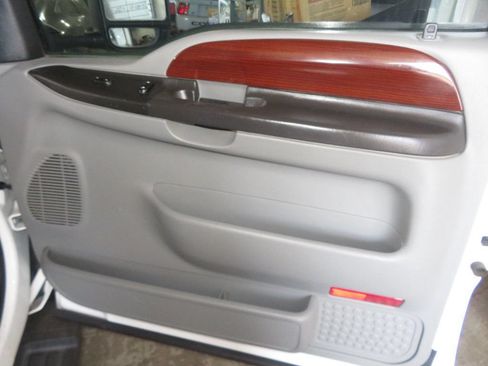 Used 2007 Ford F250 Lariat RWD image 26