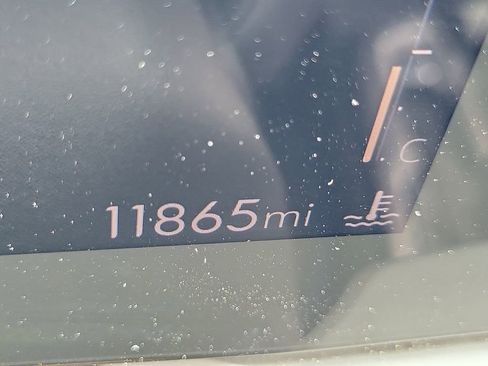 Used 2024 Buick Envista Sport Touring FWD image 25