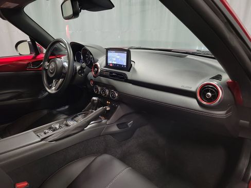 Used 2023 MAZDA MX-5 Miata Grand Touring RWD image 24