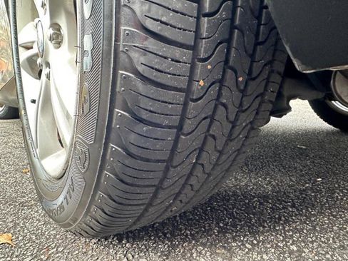 Used 2014 Ford Focus SE image 11