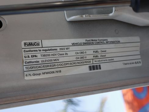 Used 2022 Ford F250 XLT w/ Black Appearance Package image 12