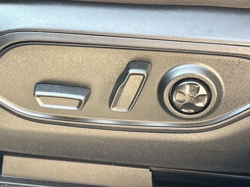 Certified 2025 Jeep Grand Cherokee L Altitude AWD/4WD image 19