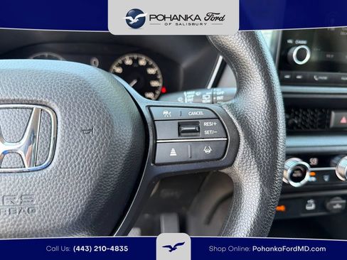 Used 2025 Honda CR-V LX image 17