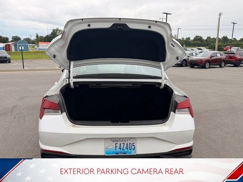 Used 2021 Hyundai Elantra SEL FWD image 7