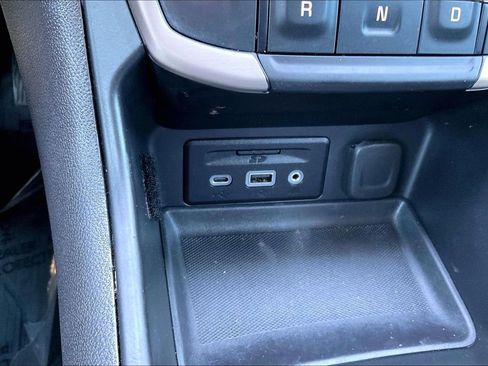 Used 2023 GMC Terrain Denali w/ Denali Premium Package image 31