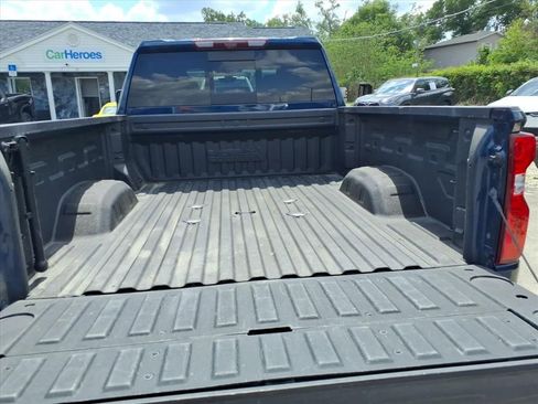 Used 2023 Chevrolet Silverado 2500 High Country w/ Z71 Off-Road Package AWD/4WD image 11