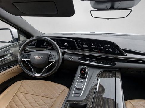 Used 2021 Cadillac Escalade Premium Luxury w/ Performance Package RWD image 26