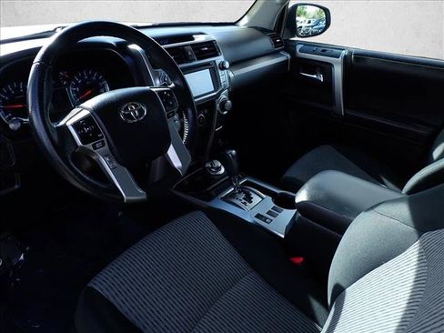 Used 2016 Toyota 4Runner SR5 AWD/4WD image 12