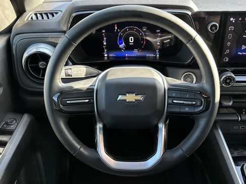 Used 2023 Chevrolet Colorado LT image 20