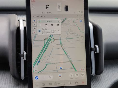 Used 2025 Volvo EX30 Ultra w/ Protection Package Premier image 24