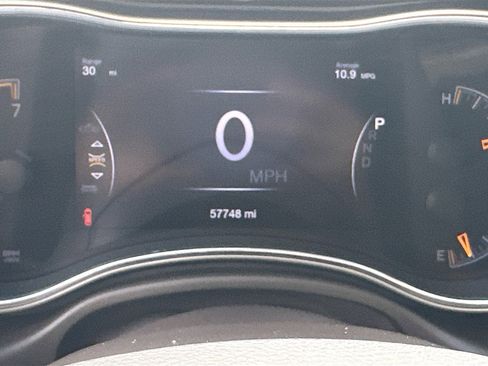 Used 2020 Jeep Grand Cherokee Overland image 12