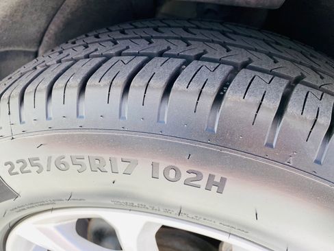 Used 2020 Chevrolet Equinox LS image 10